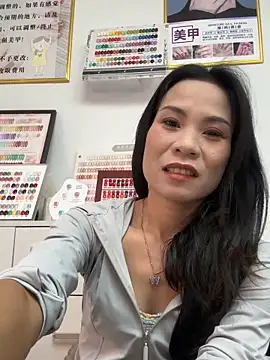 Snapshot of Baby-mmm chatting on October 25, 5:26 am Baby-mmm online show from October 25, 5:26 am