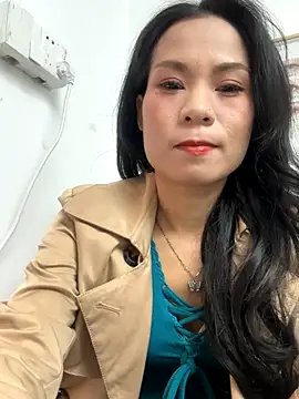 Snapshot of Baby-mmm chatting on November 19, 5:40 am Baby-mmm online show from November 19, 5:40 am