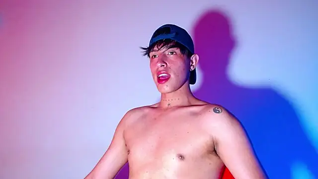 rowanbigboy23 online show from January 12, 4:23 pm