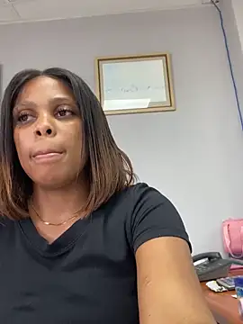 031bubbles online show from February 23, 11:40 am