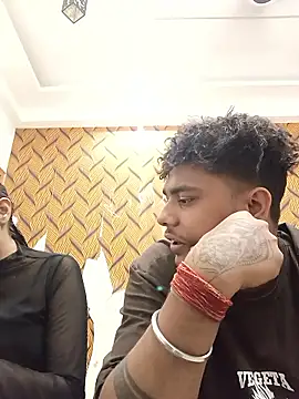 romantic couple1 online show from March 13, 1:01 am