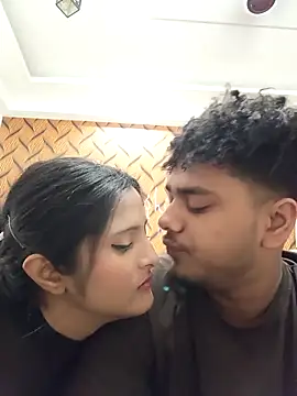 romantic couple1 online show from March 14, 1:01 am