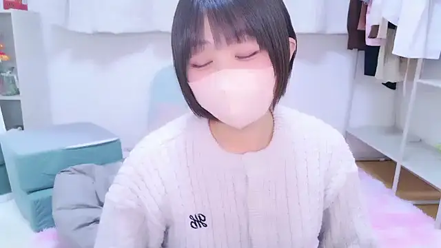 Hinata Sun online show from February 5, 9:52 pm