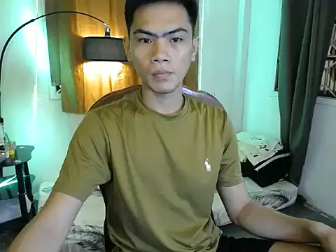 Snapshot of alex_cummer chatting on July 10, 5:01 am alex cummer online show from July 10, 5:01 am