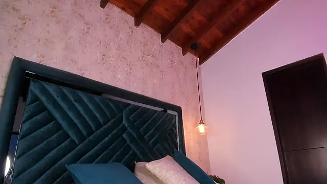 Sofi Moreno online show from February 27, 11:54 am