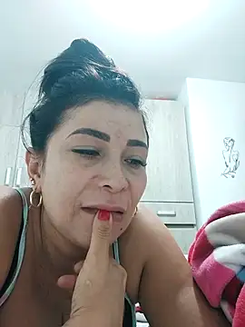 mia mancinii online show from November 23, 5:35 pm