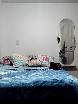 mia mancinii online show from July 19, 7:56 am