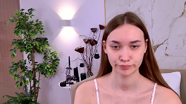 Snapshot of AmadaReine chatting on October 26, 4:13 pm AmadaReine online show from October 26, 4:13 pm