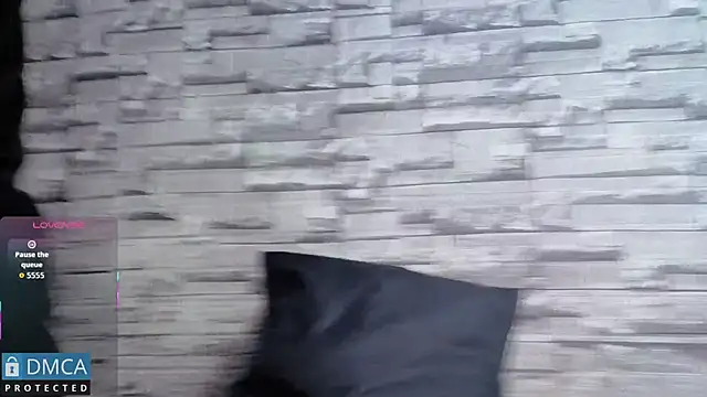 Kiara Zahiri   online show from December 3, 11:08 am