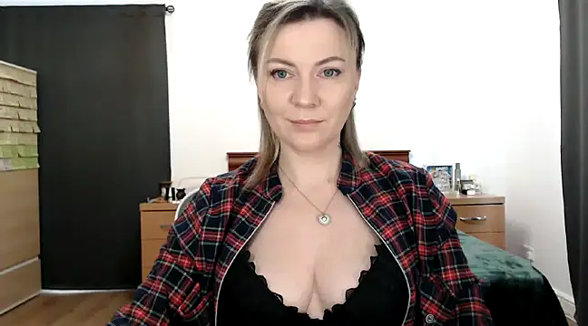 ParadiseAlina online show from February 4, 2:53 pm