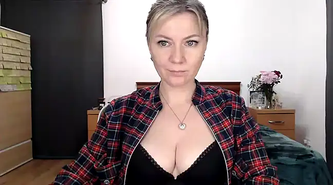 ParadiseAlina online show from February 10, 9:25 pm