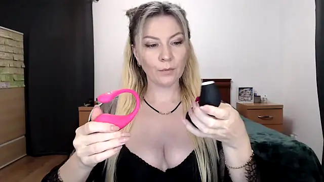 ParadiseAlina online show from October 1, 7:20 pm