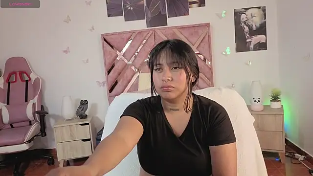 Candy Chloe02 online show from June 12, 3:38 am