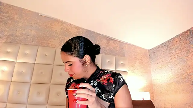 SheyLopez online show from May 3, 3:12 am