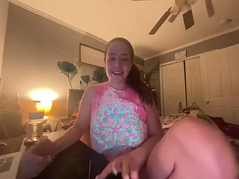 Snapshot of Vaua089 chatting on May 17, 11:34 pm Vaua089 online show from May 17, 11:34 pm