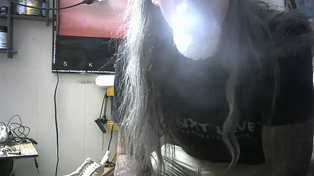 crassanova online show from May 4, 2:51 am