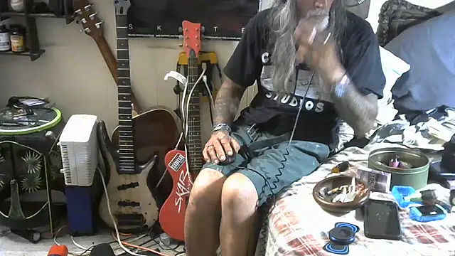 Snapshot of crassanova chatting on July 29, 9:40 am crassanova online show from July 29, 9:40 am