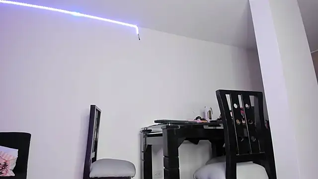 Cloekatz  online show from December 23, 1:03 am