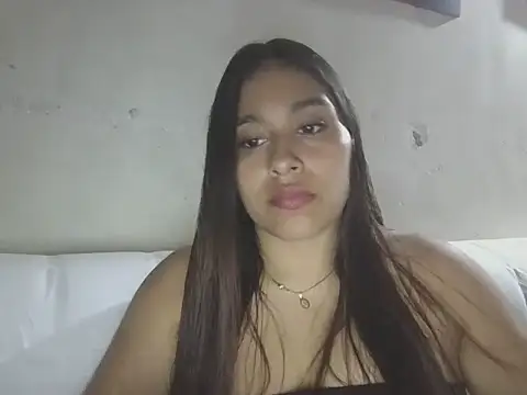 Snapshot of zairabreze chatting on May 4, 11:12 pm zairabreze online show from May 4, 11:12 pm