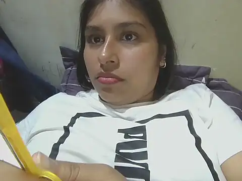 Snapshot of zairabreze chatting on June 2, 2:13 am zairabreze online show from June 2, 2:13 am