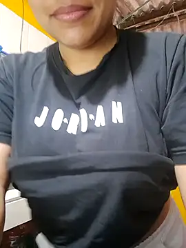 Snapshot of zairabreze chatting on July 26, 3:08 pm zairabreze online show from July 26, 3:08 pm