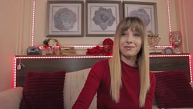 MuseDollX online show from April 30, 8:57 pm