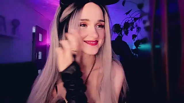 MistressJolie online show from October 25, 10:56 am