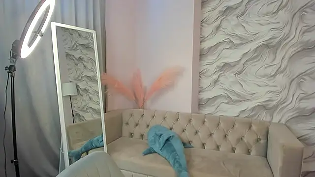 Snapshot of Ameli_Povilain chatting on September 11, 11:43 am Ameli Povilain online show from September 11, 11:43 am