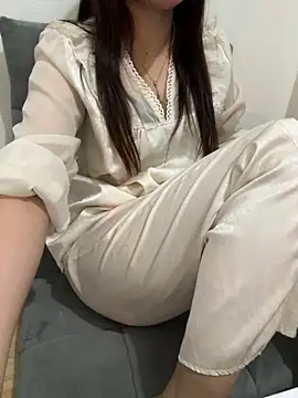 Snapshot of susu_baby chatting on November 3, 6:09 pm susu baby online show from November 3, 6:09 pm