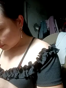 suki-lady online show from November 10, 3:22 pm