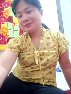 Snapshot of kute-00 chatting on November 10, 9:52 am kute-00 online show from November 10, 9:52 am