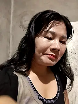 Snapshot of kute-00 chatting on November 17, 2:12 pm kute-00 online show from November 17, 2:12 pm