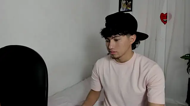 Laura and Kevin online show from February 22, 6:17 pm