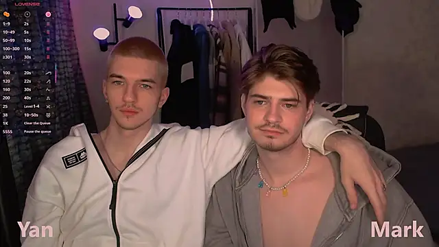 Snapshot of itsyanbb chatting on November 14, 3:55 pm itsyanbb online show from November 14, 3:55 pm