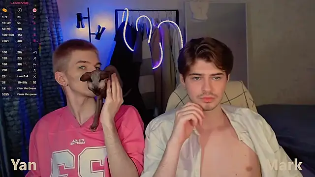 Snapshot of itsyanbb chatting on December 14, 4:51 am itsyanbb online show from December 14, 4:51 am