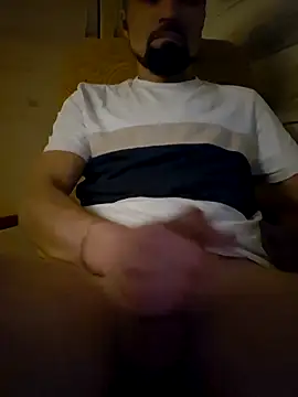 Snapshot of AndrewXSky chatting on January 18, 10:57 pm AndrewXSky online show from January 18, 10:57 pm