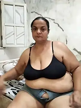 Snapshot of Vydinha chatting on October 11, 1:05 am Vydinha online show from October 11, 1:05 am