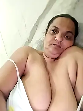 Snapshot of Vydinha chatting on October 29, 7:54 am Vydinha online show from October 29, 7:54 am