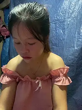 Snapshot of O_o_UwU_o_O chatting on October 2, 1:45 am O o UwU o O online show from October 2, 1:45 am