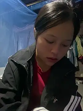 Snapshot of O_o_UwU_o_O chatting on November 1, 2:13 am O o UwU o O online show from November 1, 2:13 am