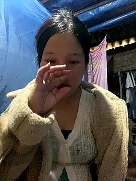 Snapshot of O_o_UwU_o_O chatting on November 3, 2:46 am O o UwU o O online show from November 3, 2:46 am