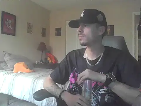 latinosatiro94 online show from July 17, 12:28 am