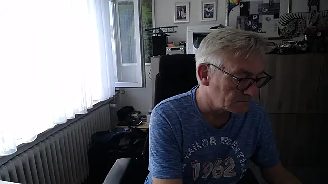 Snapshot of randyandy67 chatting on July 17, 5:58 am randyandy67 online show from July 17, 5:58 am