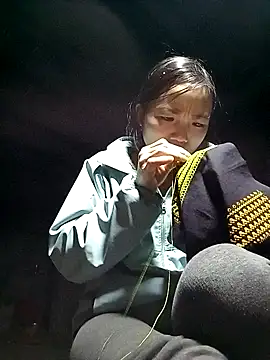 Snapshot of ngan-cute chatting on November 22, 3:44 pm ngan-cute online show from November 22, 3:44 pm