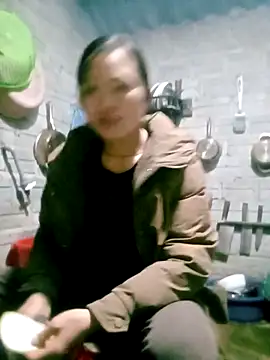 Snapshot of ngan-cute chatting on December 4, 9:18 am ngan-cute online show from December 4, 9:18 am