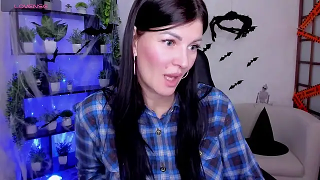 Snapshot of O1d_Lady chatting on November 6, 8:37 am O1d Lady online show from November 6, 8:37 am