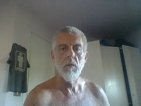 Snapshot of Pigna16PSRN chatting on June 1, 6:37 am Pigna16PSRN online show from June 1, 6:37 am