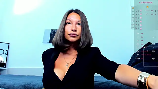 Snapshot of KellySmitS chatting on June 22, 5:10 pm KellySmitS online show from June 22, 5:10 pm