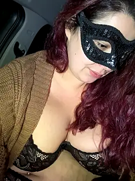 Snapshot of Saphyra_Secret chatting on October 19, 1:06 am Saphyra Secret online show from October 19, 1:06 am