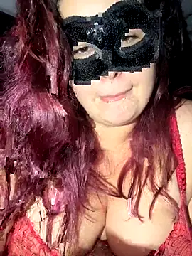 Snapshot of Saphyra_Secret chatting on October 22, 11:15 pm Saphyra Secret online show from October 22, 11:15 pm